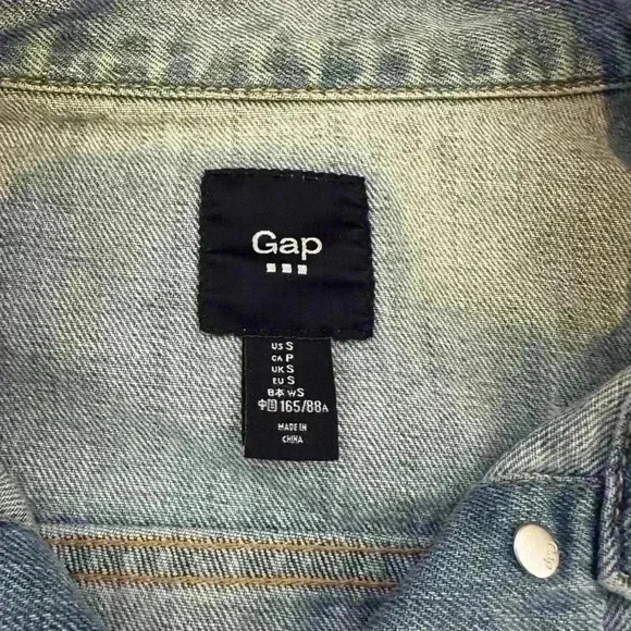 Gap Women’s Blue Denim Trucker Jacket Light-washed Size Small - Picture 7 of 7